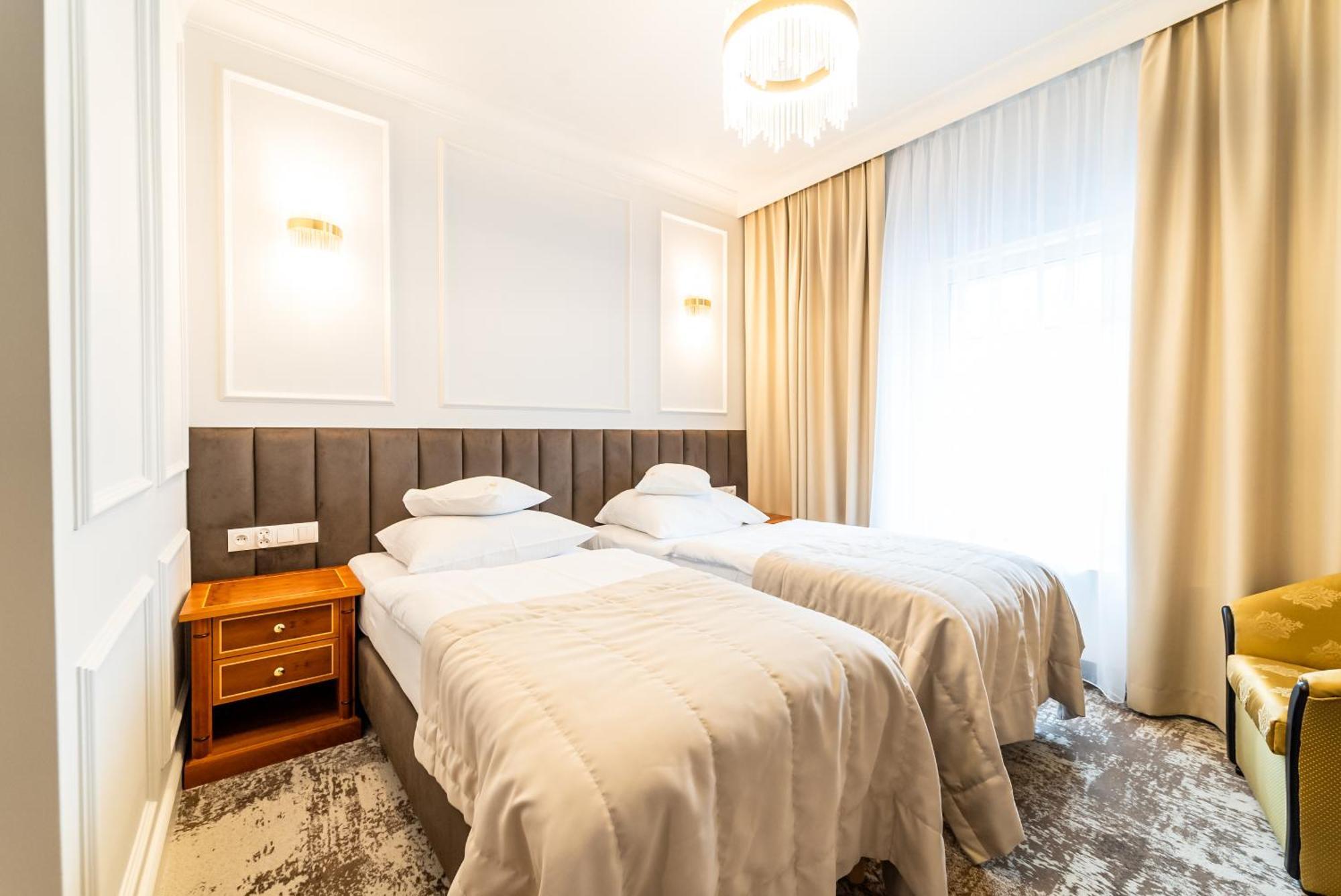 Hotel Piast Opole Ngoại thất bức ảnh